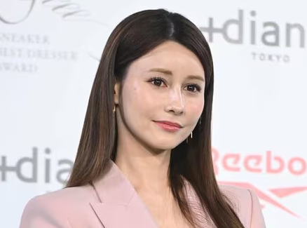 ダレノガレ明美の彼氏は三菱商事の商社マン？歴代元カレや現在の結婚観を徹底解説