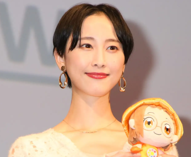 松井玲奈と松井珠理奈はどっちが人気？不仲説や姉妹説・格差・現在まで徹底解説