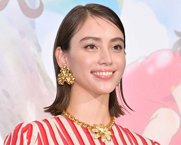 滝沢カレンの母親の死因は何癌？祖父や祖母・両親や兄弟・ハーフの国はどこや本名まで最新まとめ